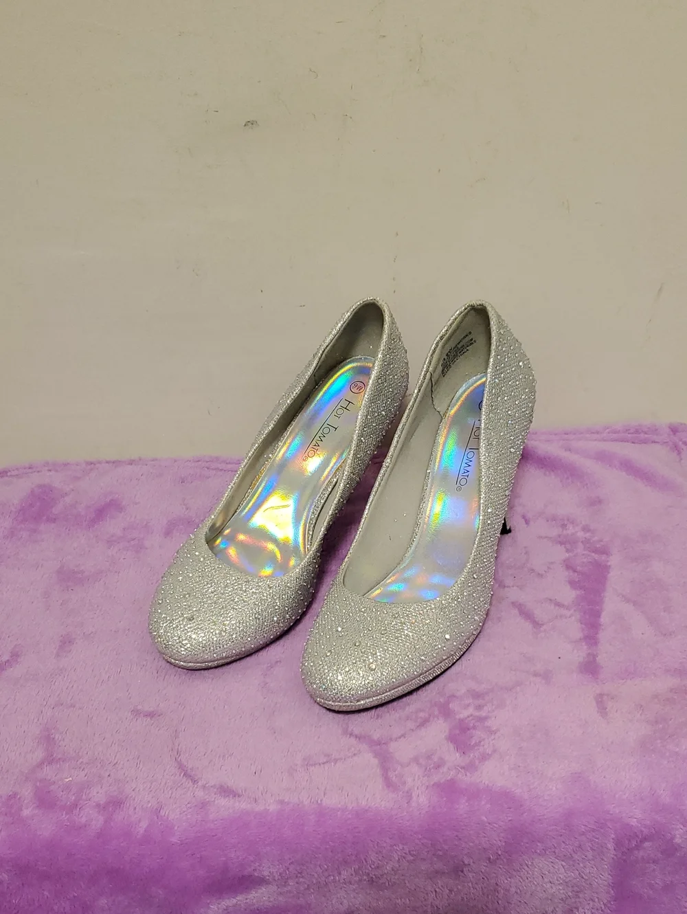 Hot Tomato Silver Glitter High Heel Pumps